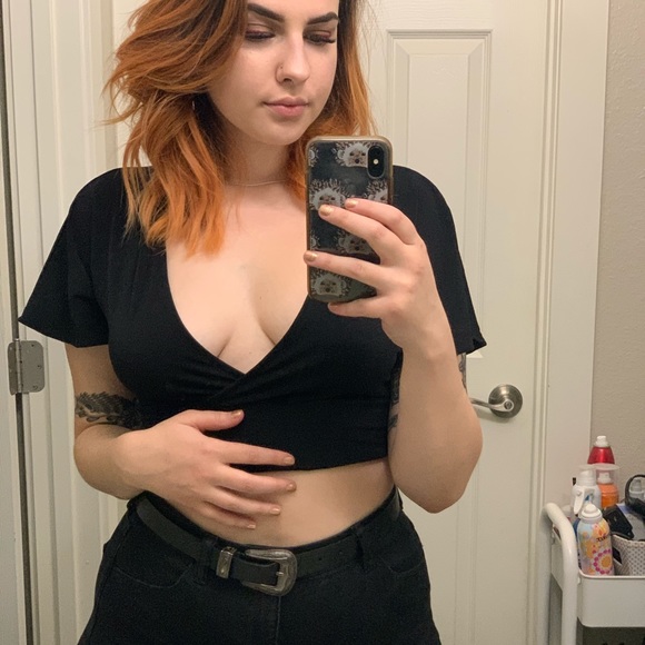 Meet your Posher, Alexandra - Picture 2 of 3